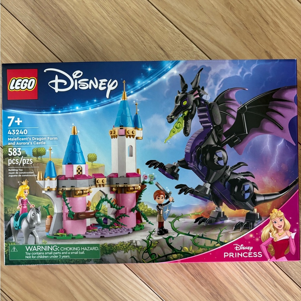 LEGO Disney Maleficent's Dragon Form and Aurora's Castle Set - Picture 1 of 5